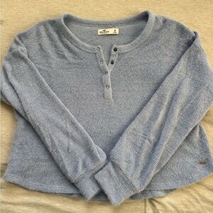Comfy hollister long sleeve sweater